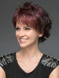 Le meilleur selfie en mood rock avec une coupe décontractée et rousse. Epingle Sur Coiffures