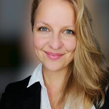 Überrascht schaue ich auf die Zahl, die sich mir da zeigt: ✨ 2.638 ✨  Zweitausend-sechshundert-achtundreißig 😮. Und die Zahl ist durch meine  vorsichtige Berechnung sogar noch unter dem realen exakten Wert. Über