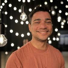 Kyle Redding's Instagram, Twitter & Facebook