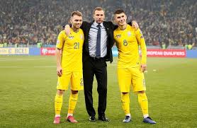 Я думаю, футболисты все сделали очень хорошо. Shevchenko I Futbolisty Sbornoj Podderzhali Kristiana Eriksena