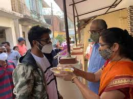 Shardul's coach name is dinesh lad. Shardul Thakur Gets Warm Welcome As He Returns Home After Test Series Win In Australia Probatsman