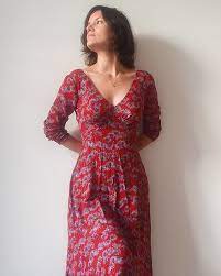 Ce patron fait parti de la collection lauca'liberté (compatibilité des robes au niveau de la taille pour échangé les jupes et les hauts des modèles). Epingle Sur Couture