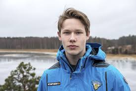 The providence journal's mark divver later confirmed the move and added context to hakkarainen's. Juuret Raumalla Taskussa Nhl Sopimus Chicago Blackhawksin Kanssa