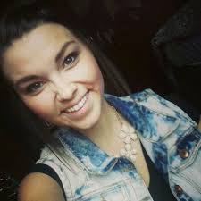 Brooke Ayers's Instagram, Twitter & Facebook