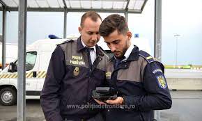 Politia de frontiera romana face parte din ministerul administratiei si internelor si este institutia specializata a statului care exercita atributiile ce ii revin cu privire la supravegherea si controlul trecerii frontierei de stat. Traficul Prin Punctele De FrontierÄƒ DupÄƒ MinivacanÅ£a De CrÄƒciun RecomandÄƒri Pentru Perioada Revelionului Politia De Frontiera
