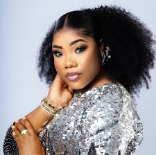 We are delighted to welcome Rev. Nana Achia Ntiamoah-Marfo to this year's  LADY ON HER KNEES 🔥🎊🥳 Come expectant for a time of RESTORATION and a  POWERFUL ENCOUNTER with JESUS 🔥🔥🔥 📍