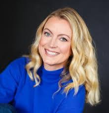 Stacy Deen's Instagram, Twitter & Facebook