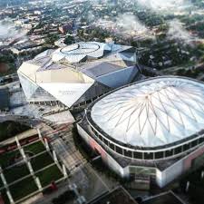 Find the perfect downtown vacation rental for your trip to atlanta. Mercedes Benz Stadium And The Dome The New And The Old Rio Vista Sports Stadium