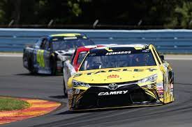 Chase elliott takes the pole position for sunday's nascar race at watkins glen international! Nascar Watkins Glen 2016 Qualifying Results Carl Edwards Wins Cheez It 355 Pole Sbnation Com