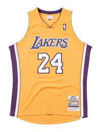 Shop all of our kobe bryant authentic jerseys and kobe apparel kobe bryant jerseys and apparel from mitchell & ness mitchell & ness nostalgia co. Kobe Bryant Los Angeles Lakers Hardwood Classics Throwback 2008 09 Nba