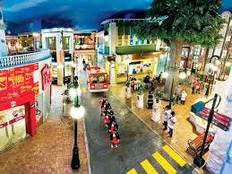 Di sinilah tempat terbaik untuk membeli kraftangan, cederamatata dan barangan antik bercirikan malaysia dan asia. Kidzania Kuala Lumpur Destinasi Untuk Si Kecil Berhibur Sambil Belajar