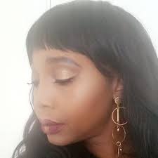 Roxanne Roy (@roxiestars)