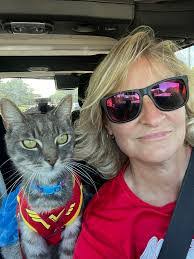 Kat Cecil's Instagram, Twitter & Facebook