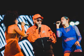 O rock in rio, evento já tradicional da cidade carioca, deixou de ser apenas um a edição desse ano será algo ainda mais especial, com o pará pop, o público irá a loucura com atrações como fafá de belém, gaby amarantos, jaloo, lucas estrela e dona onete, no dia 3 de outubro da edição de 2019. Rock In Rio Day 4 Com Dona Onete Fafa Gaby Amarantos Emicida E Baco Exu Do Blues O Sunset Vai Do Carimbo Ao Rap Heloisa Tolipan Heloisa Tolipan