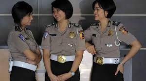 Tes keperawanan itu pemeriksaan dalam, biasanya dibantu dengan menggunakan spekulum untuk melihat apakah masih ada selaput perawannya, jelas dokter yang meraih sertifikasi seksolog dari universitas udayana, bali. Mau Jadi Polwan Siap Siap Dengan Pemeriksaan Alat Reproduksi Tapi Bukan Tes Keperawanan Tribunnews Com Mobile