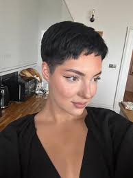 Claudia Winkleman superfan transforms herself into The Traitors host and  leaves pals stunned