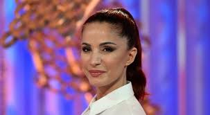 Morena gostosa Agnes Nunes sendo arrombada deliciosamente