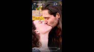 The star took to twitter thursday, may 13, 2021 to announce she is seemingly engaged to andrew w.k. Kat Dennings Kisses Singer Andrew W K In Pda Pics Wusa9 Com