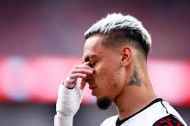 Antony's return to Ajax would make United look idiotic, claims pundit