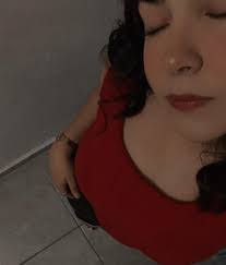 Melissa Borquez's Instagram, Twitter & Facebook