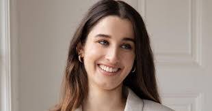 Georgina Robinson's Instagram, Twitter & Facebook