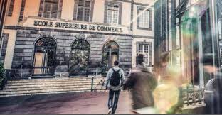 La bourse bienvenue à clermont de la fondation groupe esc clermont est destinée aux étudiants boursiers issus de classes préparatoires. Huit Grandes Ecoles Auvergnates Unies Pour Un Double Diplome