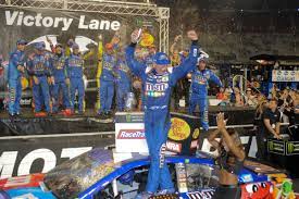 Those images first surfaced on the nascar reddit channel. Nascar Bristol 2017 Results Kyle Busch Wins Bass Pro Shops Nra Night Race Sbnation Com