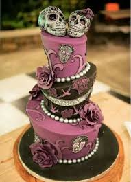 Skull Wedding Cake Wedding Number 6 Go Big Or Go Home Heck I M 4ft 10 He S 6ft 5 Circus Com Halloween Wedding Cakes Skull Wedding Cakes Gothic Wedding Cake