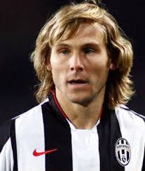 Z lazio zdobył mistrzostwo włoch, dwa razy puchar włoch, superpuchar europy i italii, a także puchar zdobywców pucharów. Roma Legende Francesco Totti Schreibt Juve Star Pavel Nedved War Eine Furchterliche Heulsuse Kicker