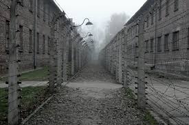 Descărcați această fotografie gratuită despre lagărul de concentrare auschwitz din vasta bibliotecă a pixabay de imagini și clipuri video de domeniu public. Tur La Auschwitz Birkenau Calatorescu Ro