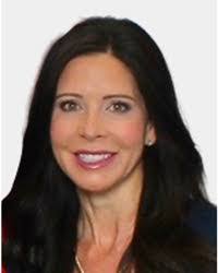 Julie Snowden's Instagram, Twitter & Facebook