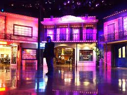 Otis Odd Things I Ve Seen Mardi Gras In Massachusetts Jordan S Furniture