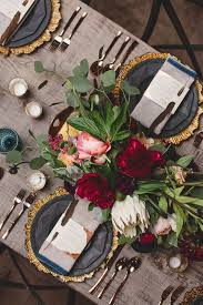 Carteles, jaulas, guirnaldas, cajas de madera. Ideas Y Consejos Para Una Boda En Navidad Mery Liccardi Eventi