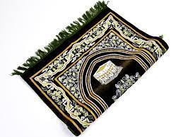 Mereka akan mudah merasa senang dengan kejutan atau hadiah spesial. Hadiah Apa Yang Paling Cocok Untuk Cowok