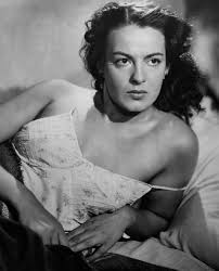 © 2018 croatia recordsšanson je prvi singl novog projekta glazbenika, autora i tekstopisca domagoja vorbergera, mnogima poznatiji kao frontmen grupe corto. Yvonne Sanson Imdb