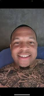 Fitness enthusiast seeking pen pal connection