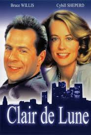 Clair de Lune (Moonlighting en VO) est une série télévisée américaine créée  par Glenn Gordon Caron, diffusée entre 1985 et 1989 sur ABC, totalisant 5  saisons et 66 épisodes (dont un pilote