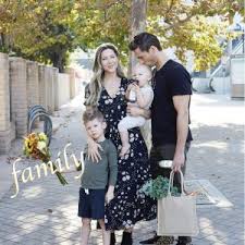 Andrew william walker is a canadian actor and film producer. Andrew Walker Hallmark S Fan Favorite Shares Family Holiday Traditions Lotz Of Happy