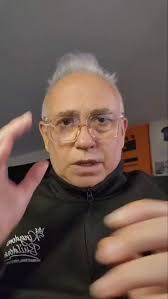 UN GRAN GESTO DE AMOR La familia del Veterano de Malvinas DANIEL CARUGATTI  lo sorprendió hoy tatuándose nuestras Islas en el brazo 💗  #islasmalvinasargentinas #veteranosdemalvinas #Malvinas #heroes  #HeroesDeMalvinas #VETERANOS