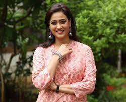 Shweta Tiwari Wins Twitterati With New Hairdo Social News Xyz
