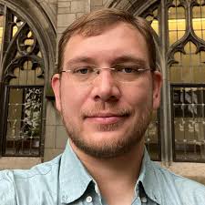 Daniel Lapinski's Instagram, Twitter & Facebook