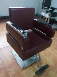 Barber And Salon Chairs Prices Beauty Salon Equipment Hair Stylist Chairs Beauty Spa Equipment Hair Salon Furnitur Salon Chair Price Stylist Chair Salon Chairs