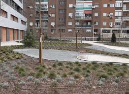 Las mujeres insignes dan nombre a los espacios municipales del distrito (II)