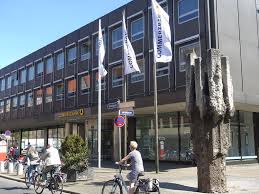Ettevõttega saate ühendust numbril 0911 60008000. Das Geschaft Mit Dem Geld Diese Banken Gibt Es In Nurnberg Wirtschaft Nordbayern