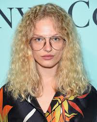 Getting bangs can be a fun and exciting way to update this model has long hair with a lot of layering around the shoulders to give it movement and less weight. 25 Easy Curly Hairstyles Long Medium And Short Curly Hair Ideas