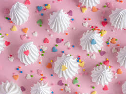 Comment Cuire Les Meringues Et Le Secret Pour Les Reussir A Coup Sur Cuisine Actuelle