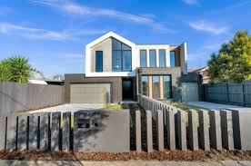 The arc house at 50 green hollow road in east hampton. Arc House In East Hampton Finds A Buyer Off The Mrkt