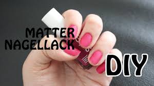 Some nail polish companies make products with a matte finish, but these can be expensive. Diy Matter Nagellack Let S Test Youtube