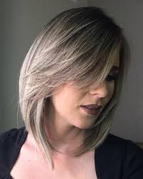 But, there's one haircut i keep seeing that is so chic and appealing that it's got me seconds away from scheduling a hair appointment at any given moment: 15 Latest And Trendy Blunt Haircuts Styles At Life