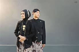 Diperbarui pada 28 agustus 2017, karanganyar, jawa tengah. Prewedding Jawa Klasik Hijab Terbaik Dari Prewedding Jawa Klasik Gallery Pre Wedding Namun Bagaimana Dengan Tema Foto Prewedding Adat Jawa Klasik